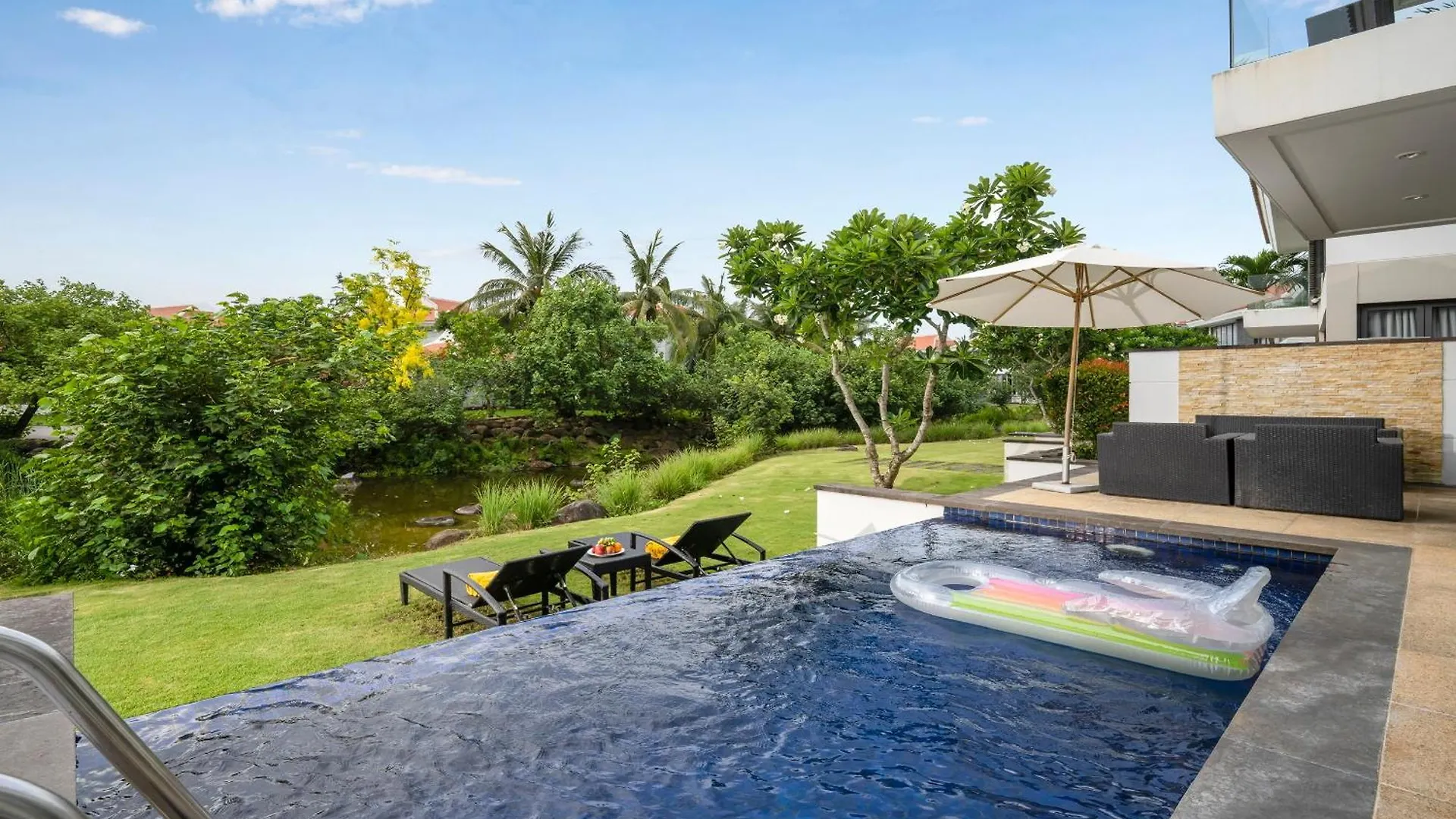 Villa San Vuon Lon Dn Da Nang