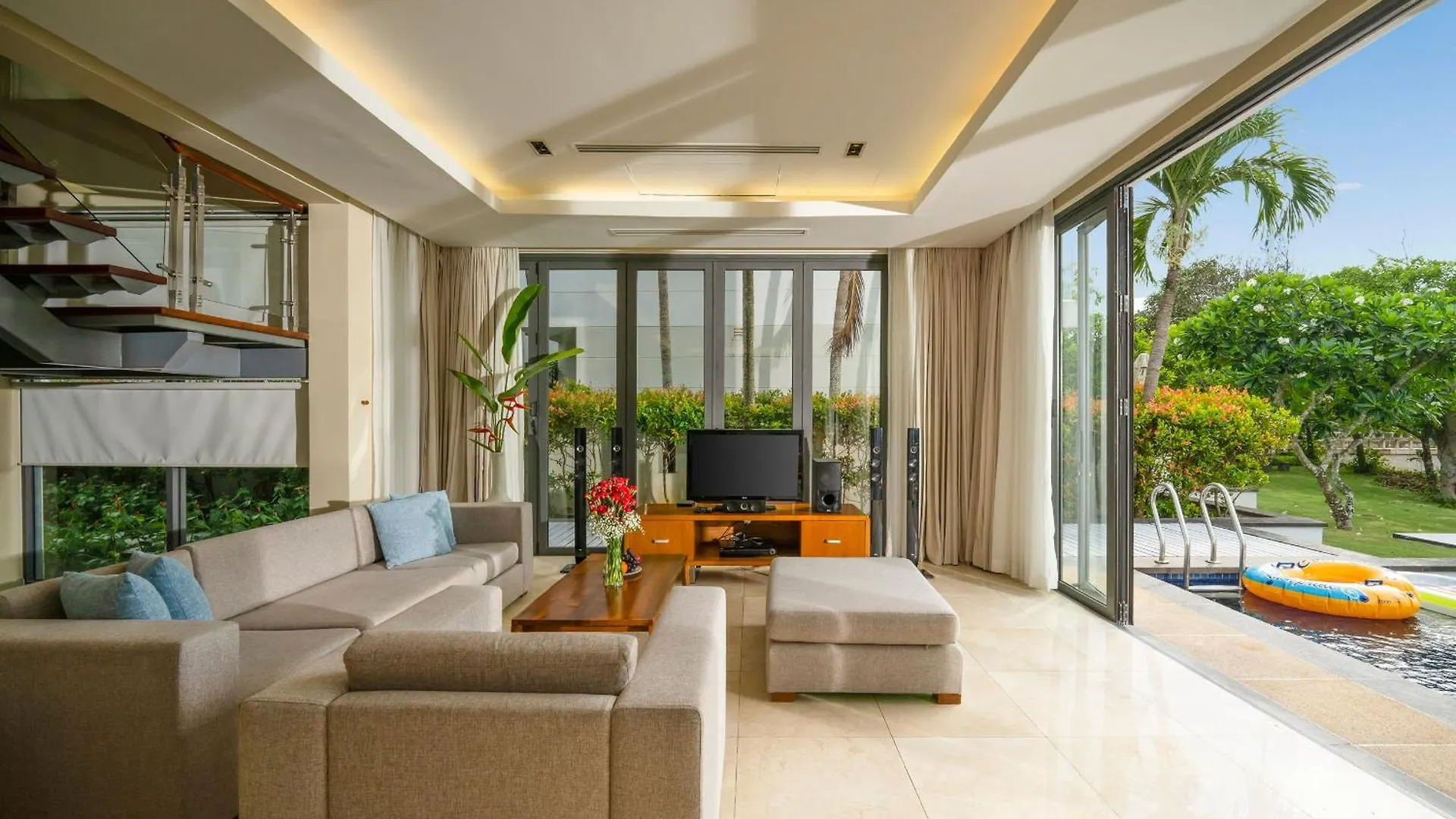 Villa San Vuon Lon Dn Da Nang 0*,  Vietnam